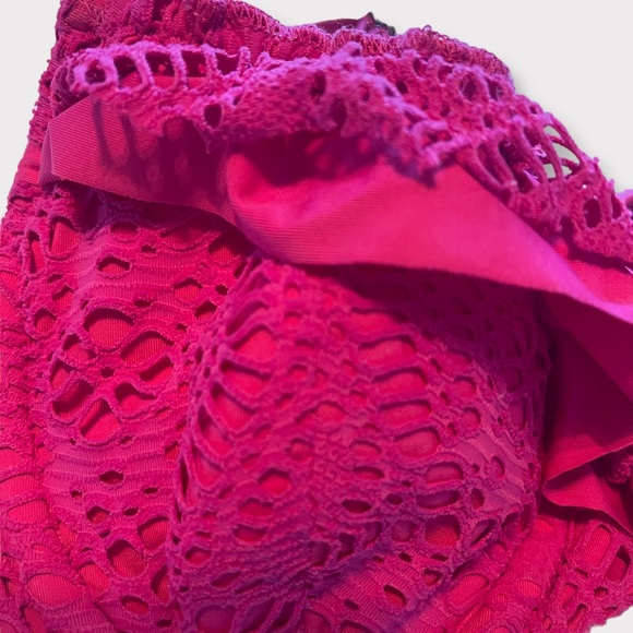 Becca Swimwear I Underwire Bikini Top - Picture 2 of 6